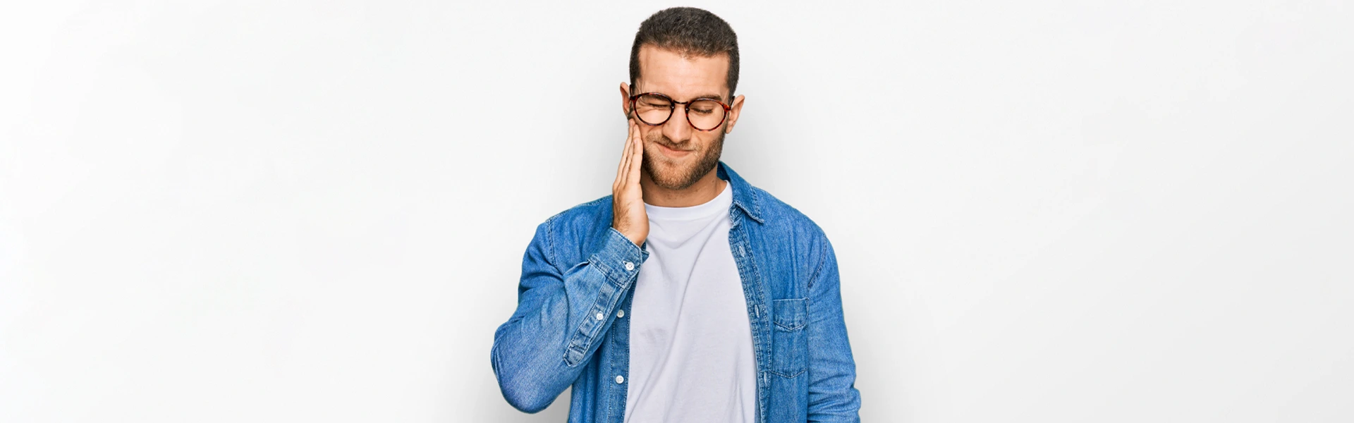 Emergency Dentist Near Me in Colonia, NJ: What to Expect at Your First Visit